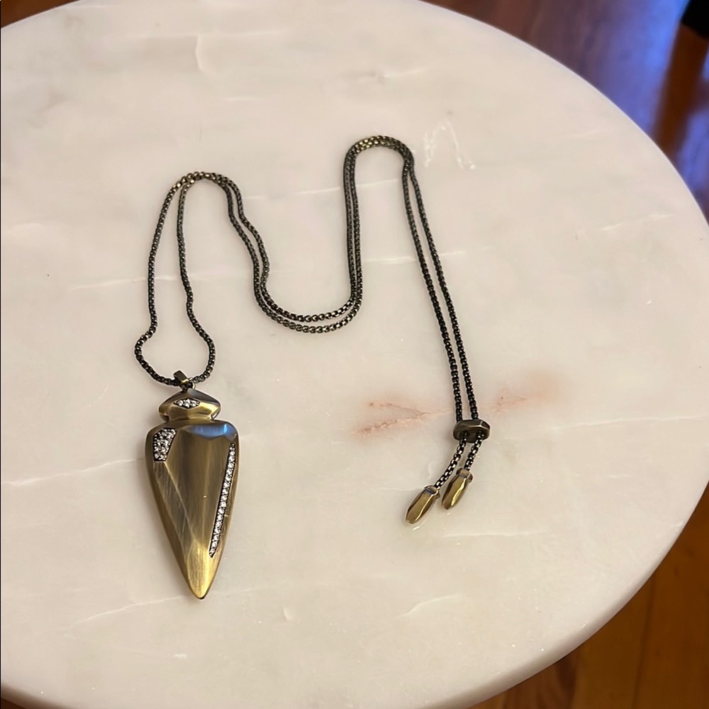 Gold Pendant Necklace with Chain